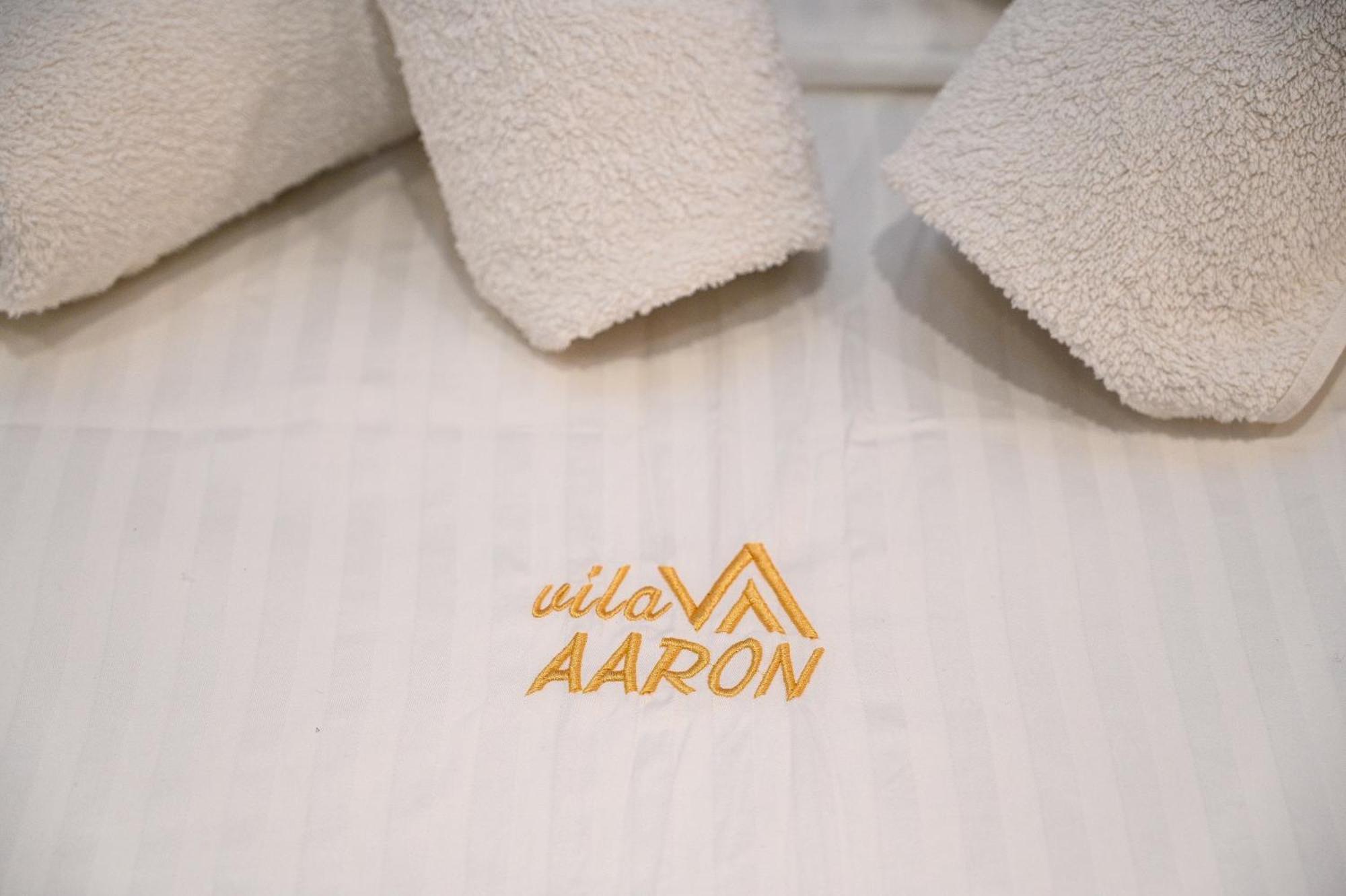 Vila Aaron Durres Exterior photo