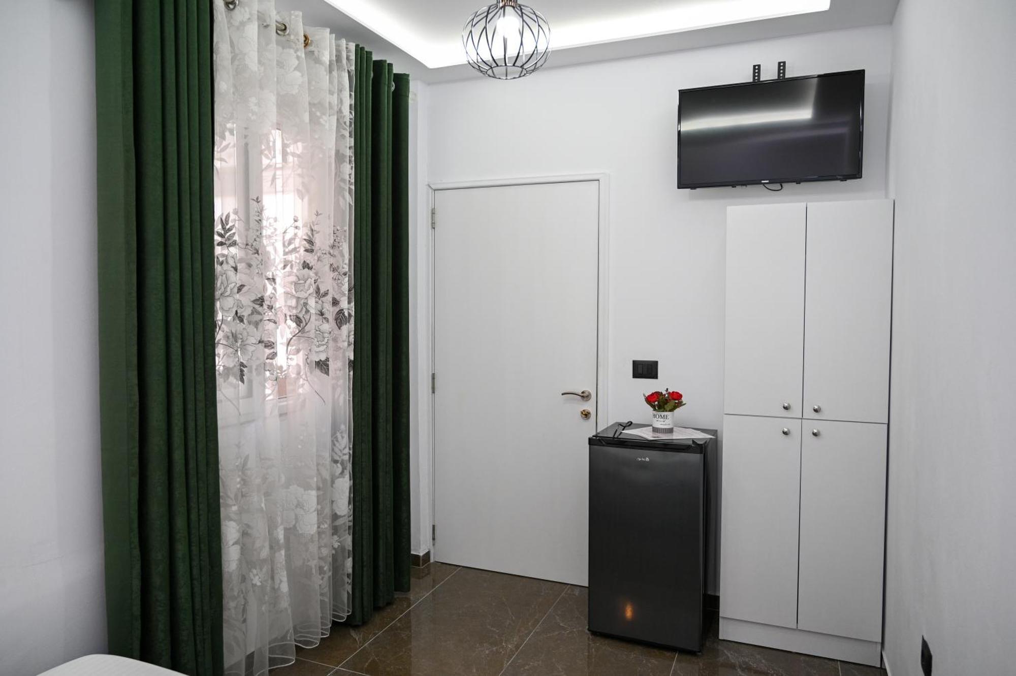 Vila Aaron Durres Exterior photo