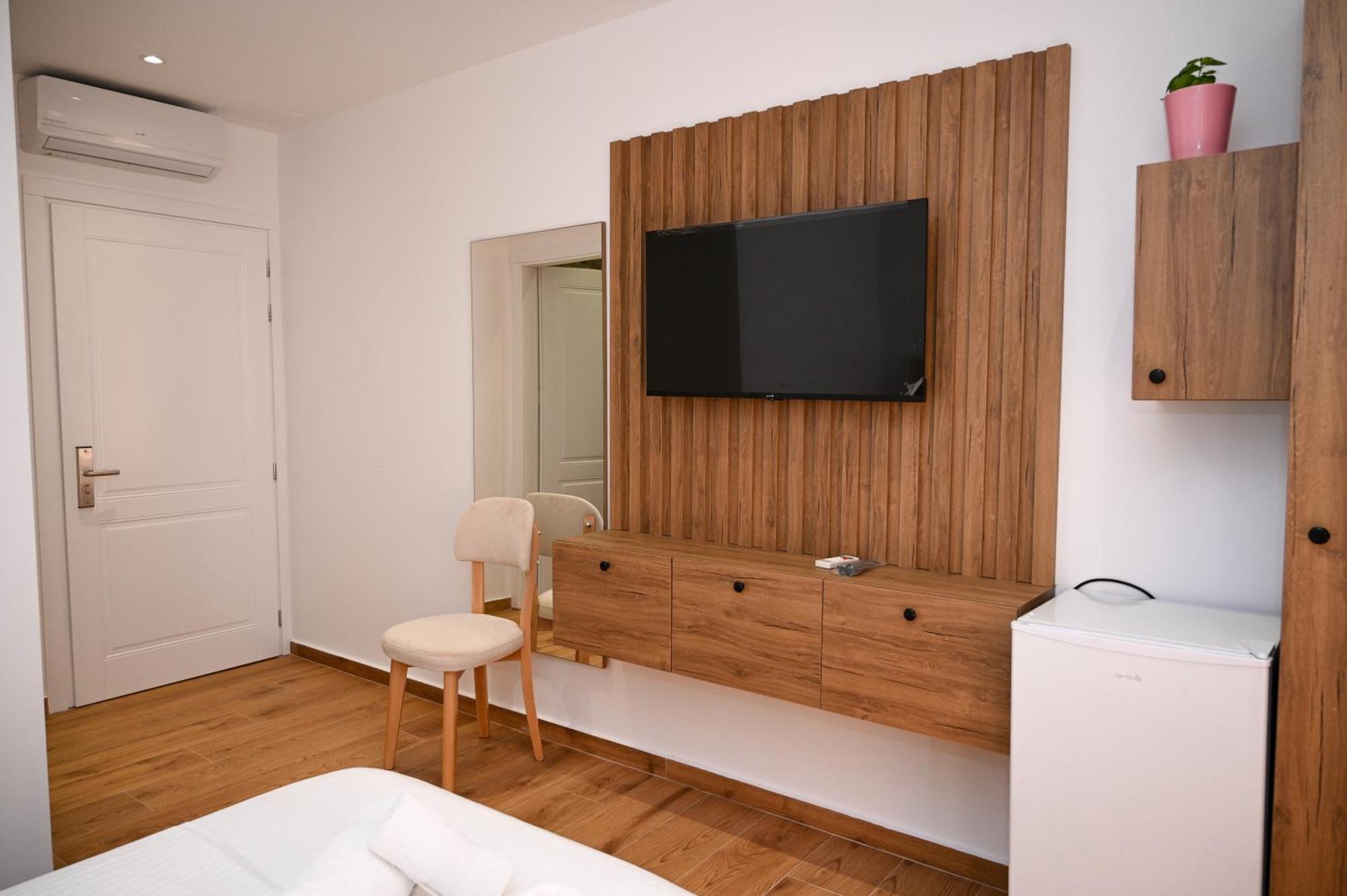 Vila Aaron Durres Exterior photo