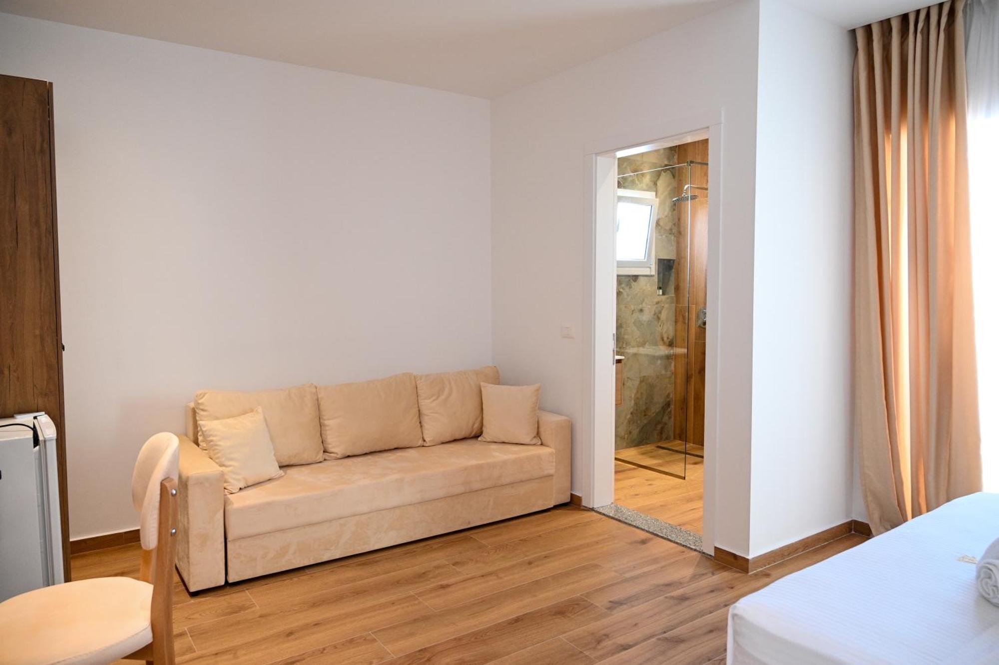 Vila Aaron Durres Exterior photo